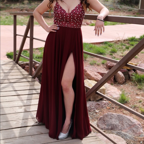 Prom dress - Picture 2 of 3